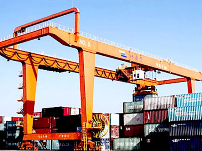 Rail Mounted Container Gantry Crane (RMG)