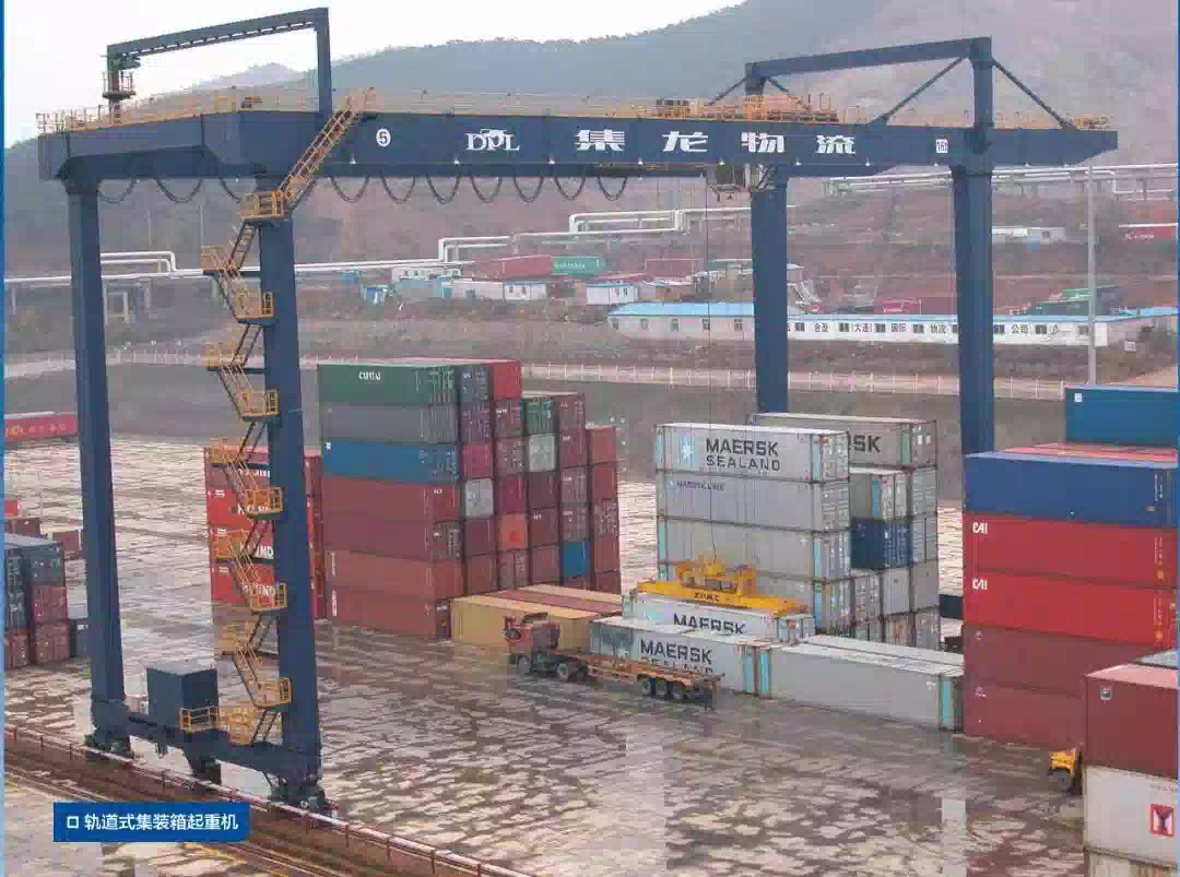 YUFEI CONTAINER GANTRY CRANE WON THE FIRST BATCH OF MAJOR TECHNICAL EQUIPMENT OF HENAN PROVINCE